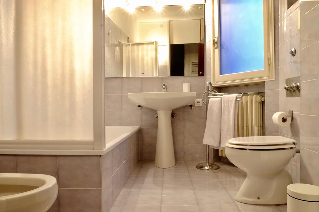 Andy'S Apartment Venesia Bagian luar foto