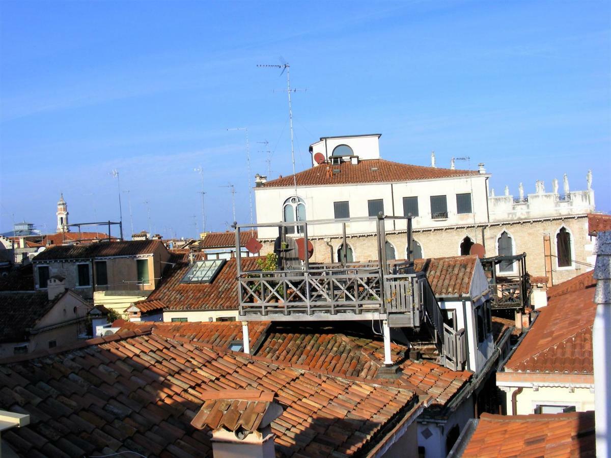 Andy'S Apartment Venesia Bagian luar foto
