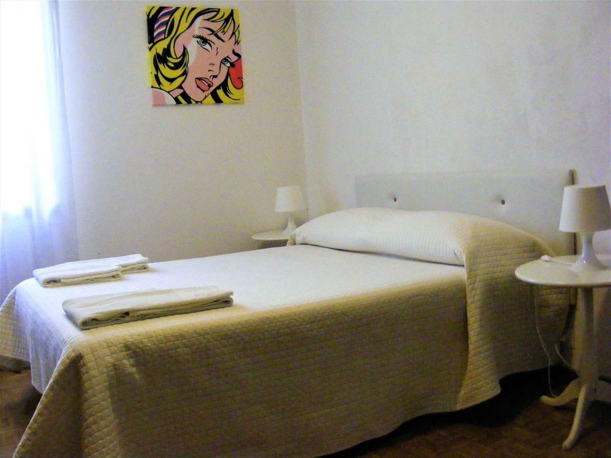 Andy'S Apartment Venesia Bagian luar foto